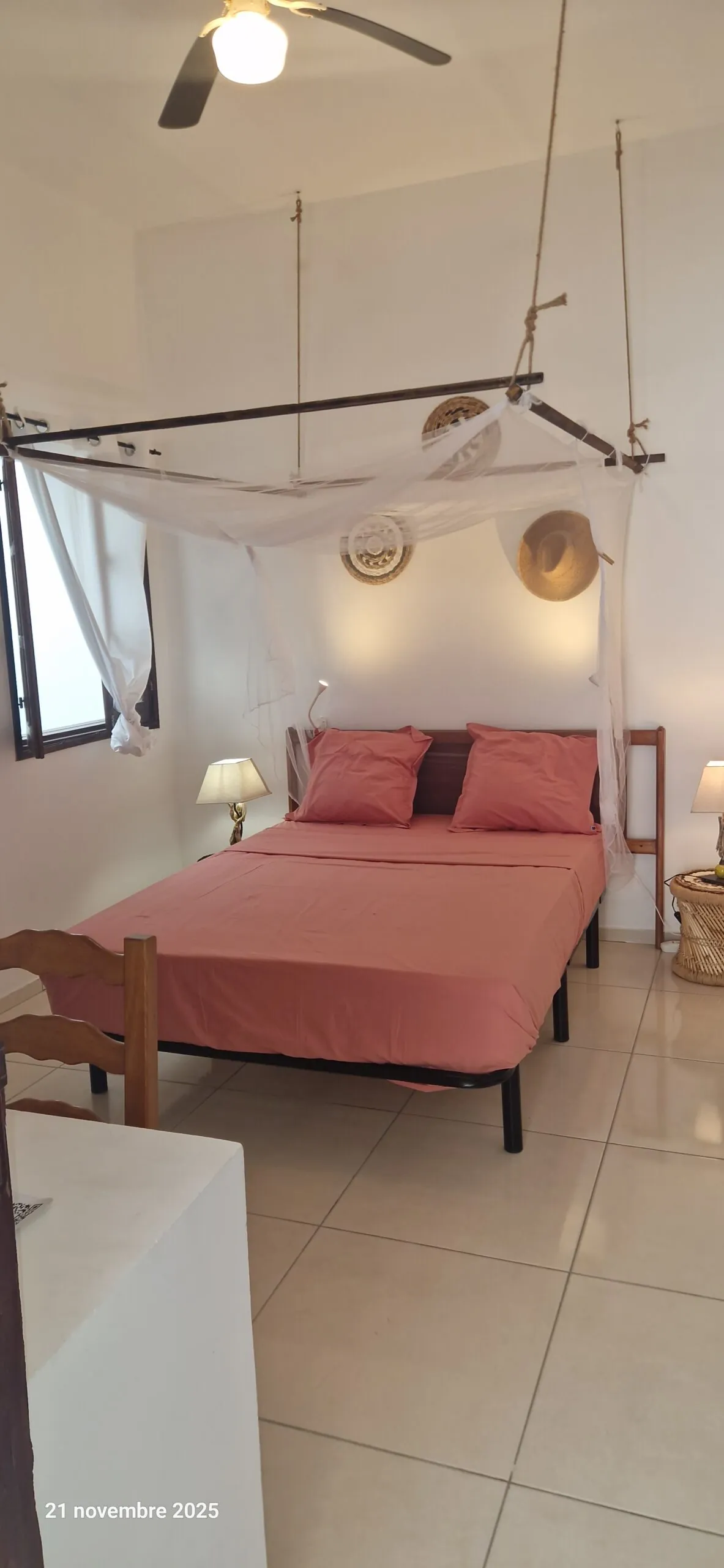SAL Double Room: double bed with mosquito net